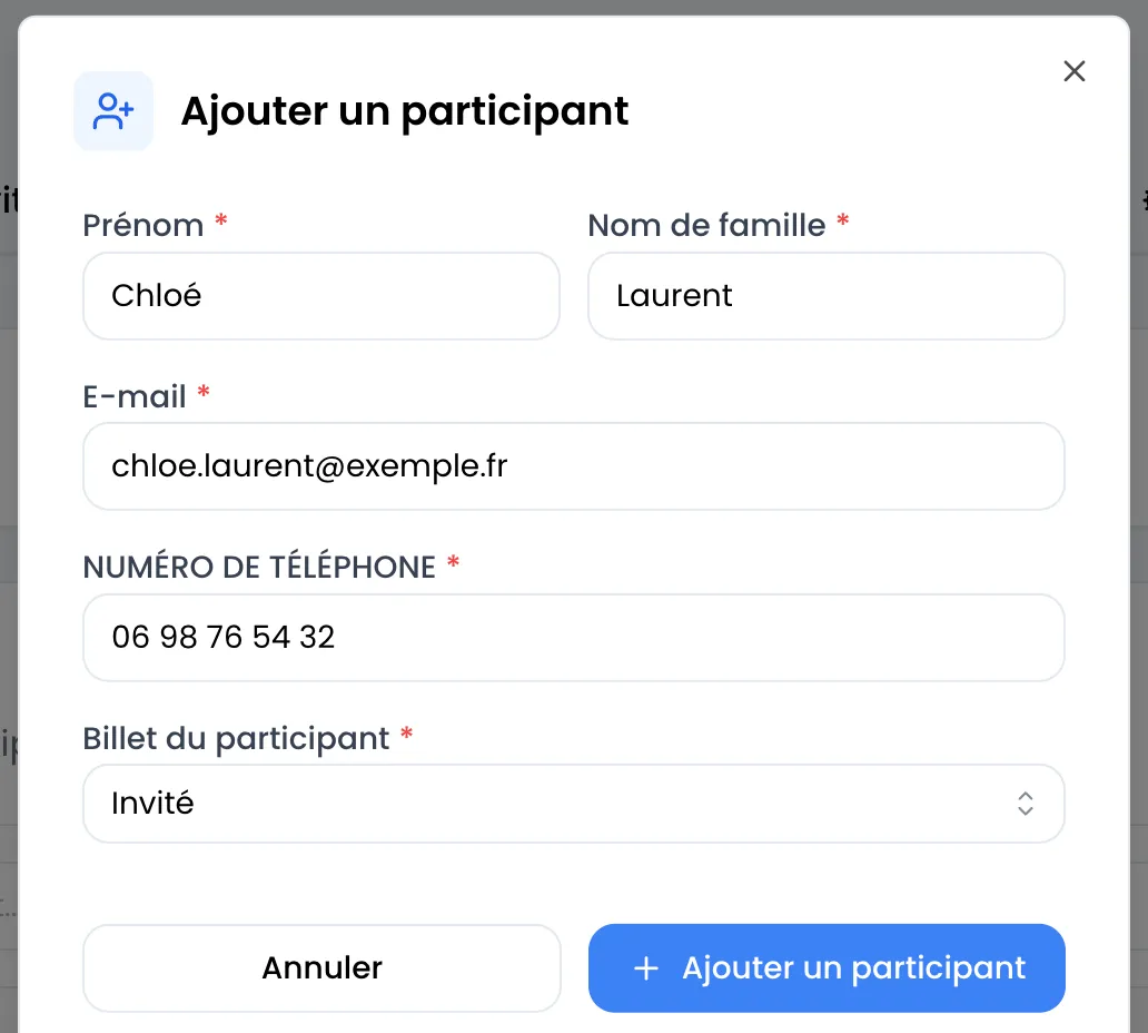 Fenêtre « Ajouter un participant » remplie pour Chloé Laurent, chloe.laurent@exemple.fr, champ « NUMÉRO DE TÉLÉPHONE » à 06 98 76 54 32, billet du participant « Invité », boutons Annuler et Ajouter un participant