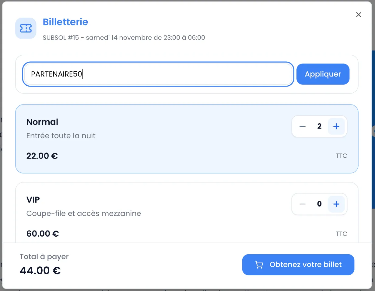 Fenêtre d'achat « Billetterie » de SUBSOL #15 avec le champ de code ouvert : PARTENAIRE50 saisi et le bouton Appliquer, pas encore appliqué ; en dessous, 2 billets « Normal » sélectionnés, le billet « VIP » et « Total à payer 44.00 € »